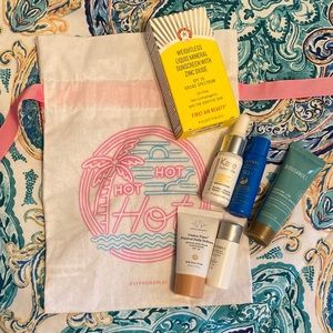 Face Sunscreen Samples & Cute Pouch